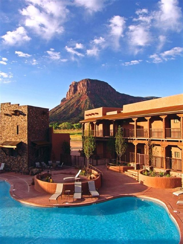 🌟 Gateway Getaway: Colorado's Hidden Gem Hotels 🏞️