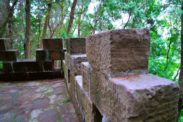 金堂雲頂山城一史海拾貝：登金堂雲頂山石城，訪宋元古戰場遺址