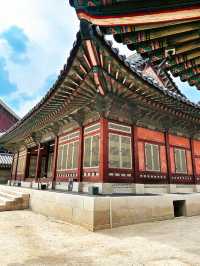 A glimpse of Korea’s majestic heritage • Walking in the footsteps of Kings and Queens🤴👸