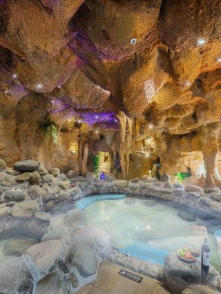 Who can resist a private hot spring?