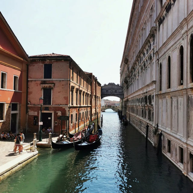 Bridge of sighs Italy 