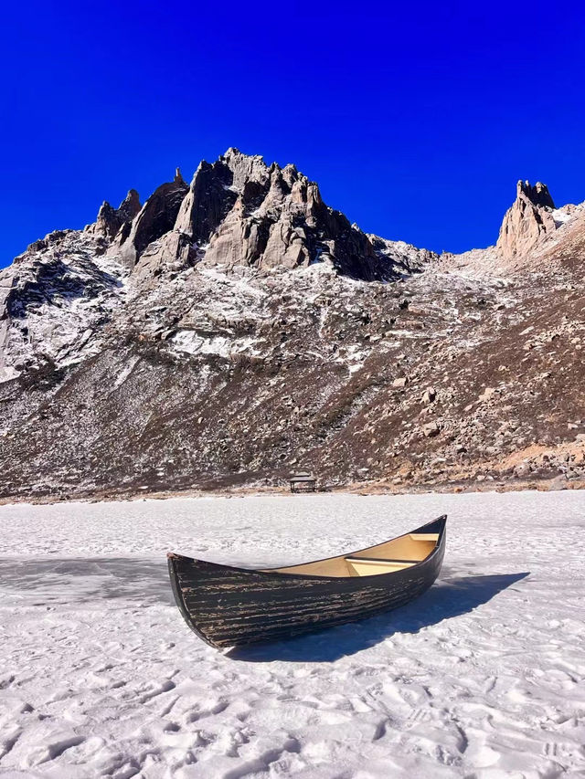 Exploring Golog Tibetan Autonomous Prefecture: A Cultural and Natural Gem