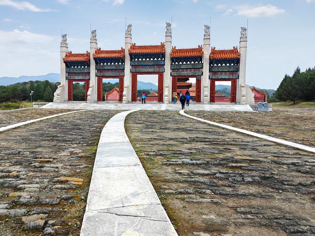 地上宮殿看慈禧—定東陵。