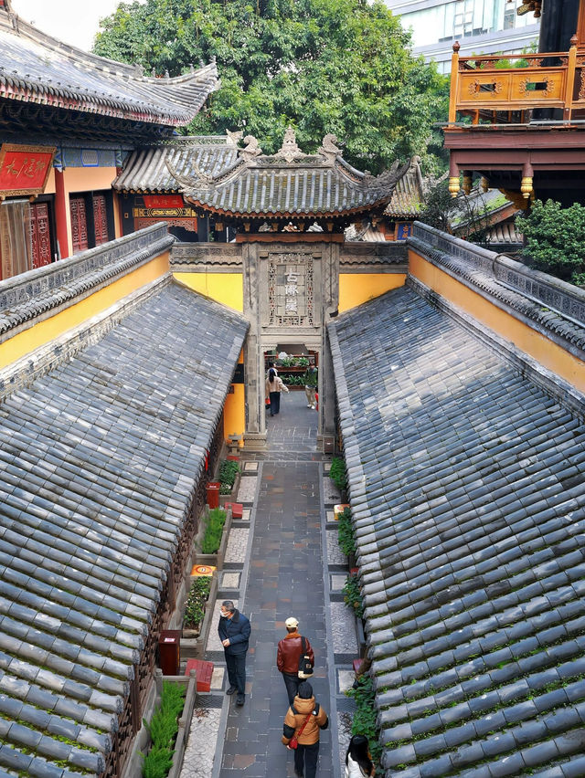 I Thought Hongya Cave Was Impressive! Until I Discovered This Ancient Temple