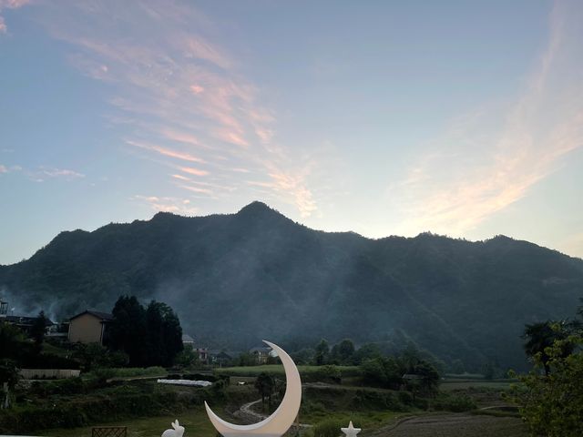 張家界必住民宿 | 閱竹山居度假民宿·住進武陵源的詩畫裡