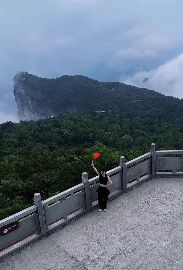張家界高鐵已回真提醒冇去嘅姊妹