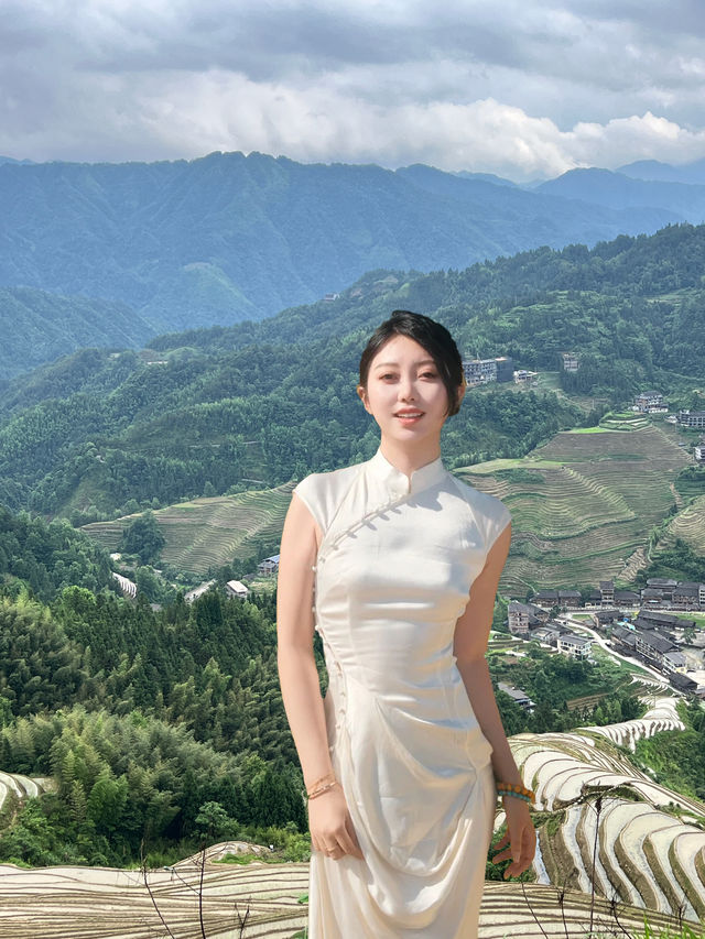 游進龍脊梯田嘅心臟！呢間民宿嘅無邊泳池靚到犯規！
