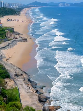 Underrated Gem in Guangdong: A Double Delight of Seascapes and Lychees