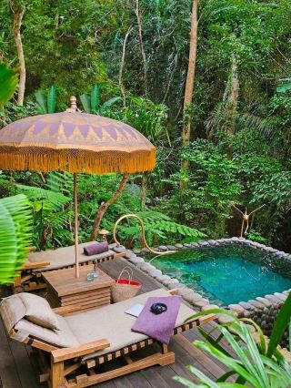Where to Stay in Bali? Locals Tell You: Stay Right = Play Hard