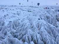 Cappadocia熱氣球全攻略：在月球表面邂逅日出