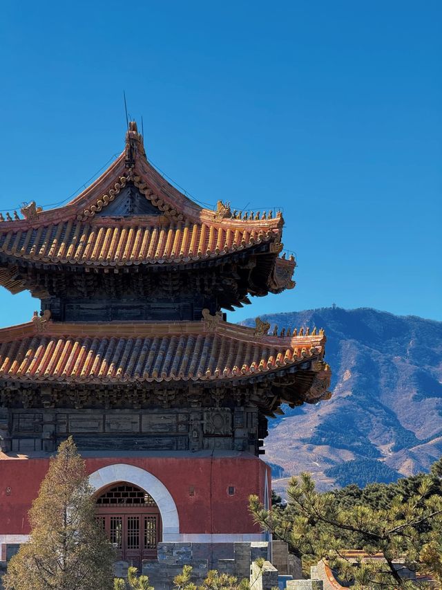一座清東陵,半部清代史。歷史的夢境,時光的旅行驛站。 一座清東陵,半部清代史。歷史的夢境,時光的旅行驛站。