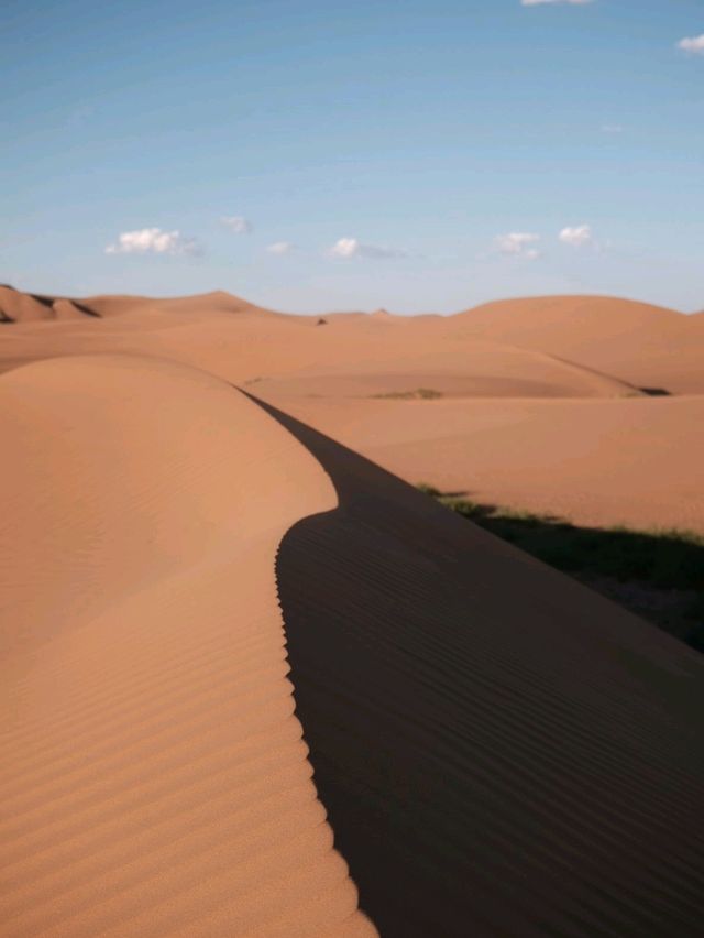 🏜️ Dunhuang: Where Desert Dreams Come Alive! 🌅