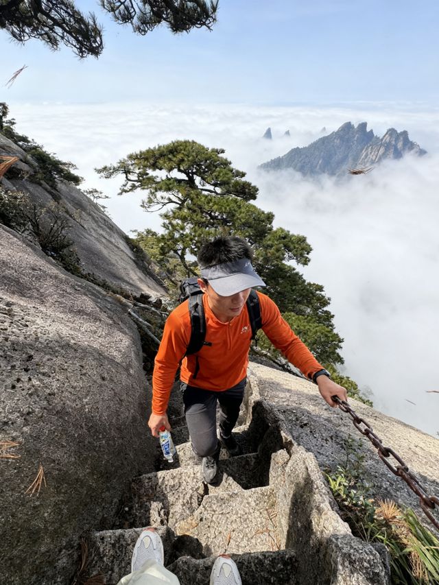 黃山天都峰爬新道口還是老道口？超全攻略來了！ 天都峰已在2024年3月開放，將持續到2029年春