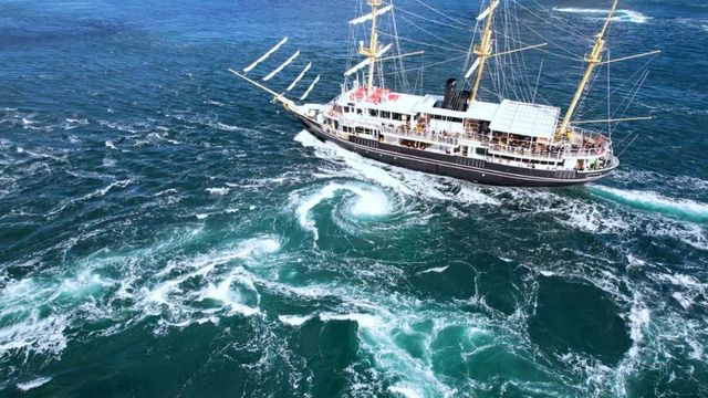 鳴門漩渦觀潮:海上藍色狂想曲 鳴門漩渦觀潮:海上藍色狂想曲