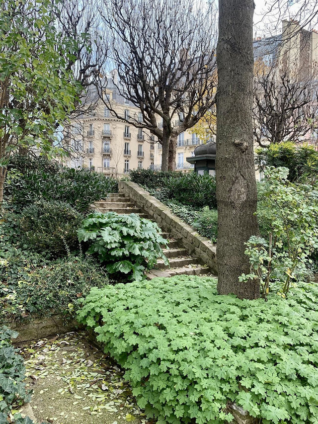 10 Cool and Quirky Things to Do in Paris! ✴️🗺