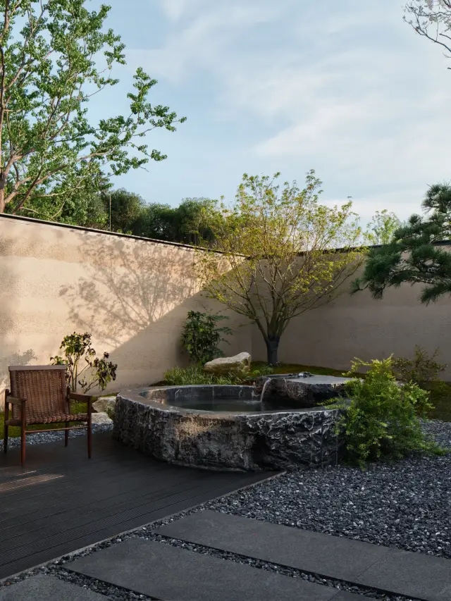 Just opened in Xianning, a private hot spring villa with one room and two pools, super chill