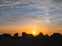 張掖+嘉峪關+敦煌8日遊：丹霞地貌的奇觀，敦煌文化的精髓