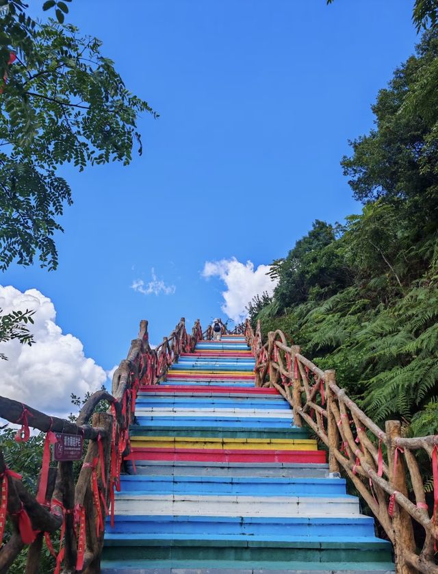 地心跳躍·探秘天坑