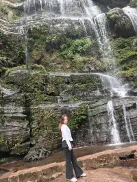 邛崍天台山徒步看瀑布