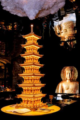 I found the glamorous lifestyle of the Bund.