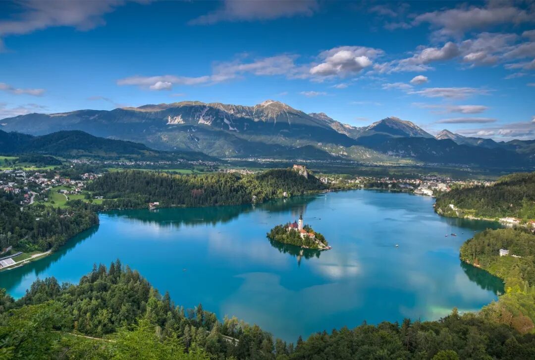 Must-See for Qingming: Multi-Country Tour in Hungary with Different Experiences Every Day