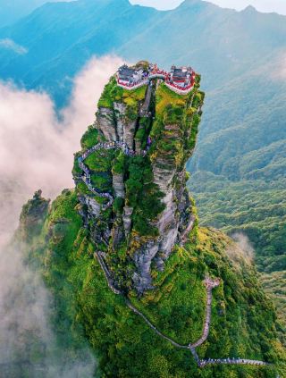 ナショナルジオグラフィックが強く推薦する貴州省梵浄山、現実版の雲上の天空の城