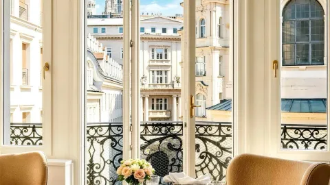 Vienna! Stay in a 19th-century neoclassical hotel — traveler post in Vienna