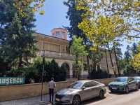 Ceausescu's House Requires Planning and Reveals Opulence