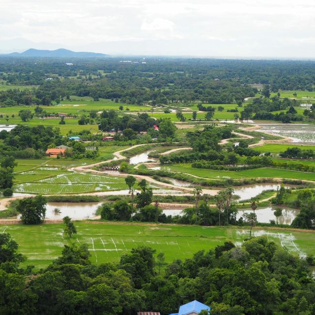หนาวนี้ที่ อุทัยธานี ทำบุญไหว้พระวัดสังกัสรัตนคีรี