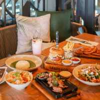 Four Points by Sheraton Phuket Patong Beach Resort