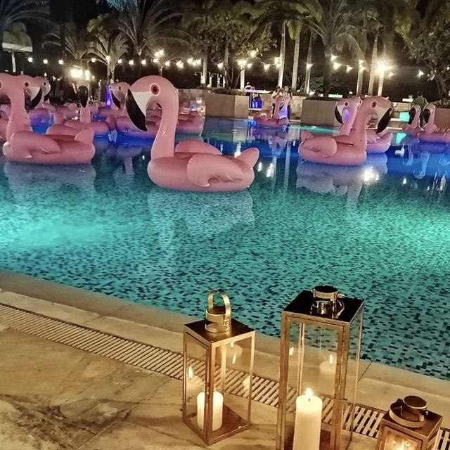 Stunning Hotel at Solaire Resort Pasay 