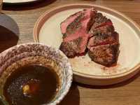 Koal: A quiet grillhouse 