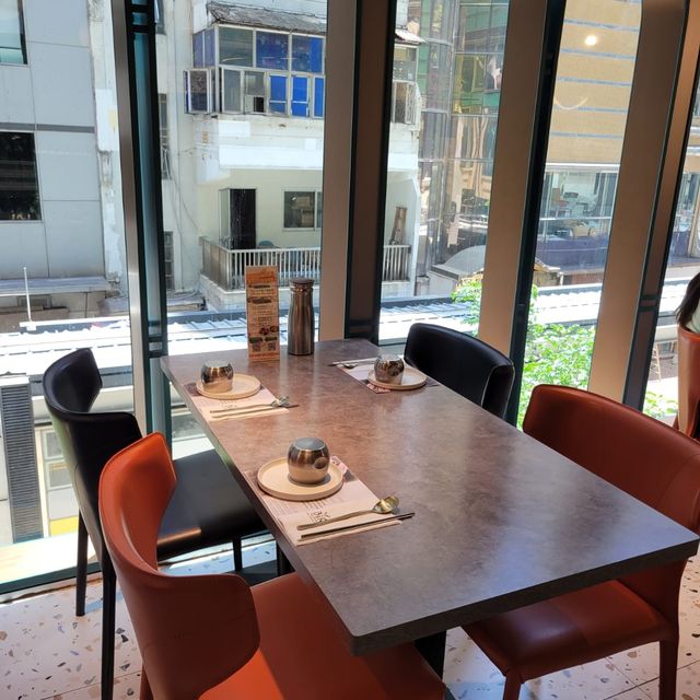 集結了多個品牌餐廳｜The Jang