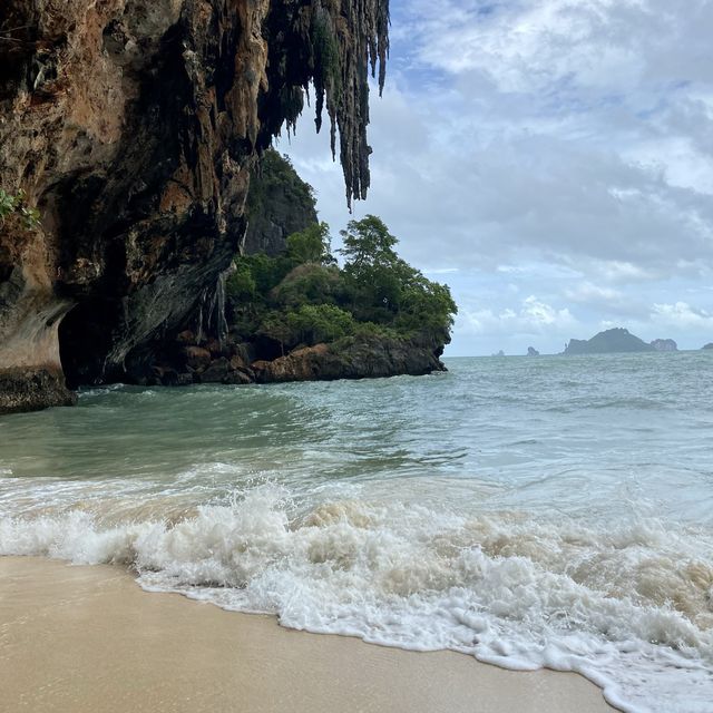 MUST VISIT RAILAY BEACH, KRABI THAILAND🌴