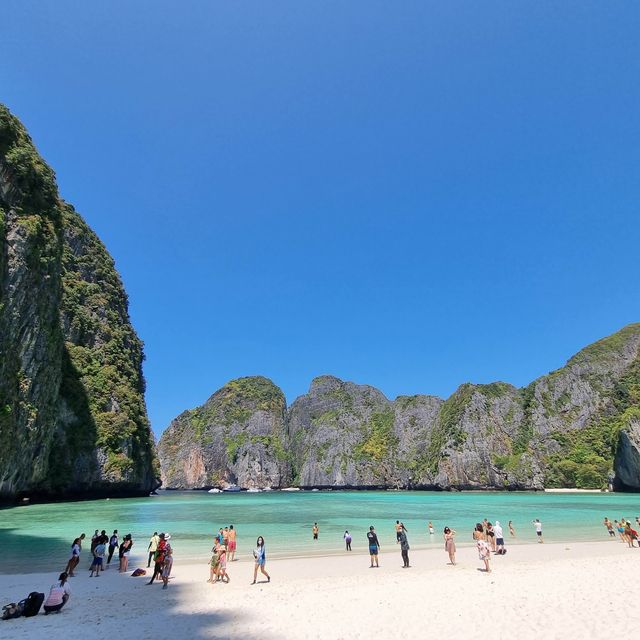 อ่าวมาหยา จังหวัดกระบี่ อ่าวมาหยา จังหวัดกระบี่