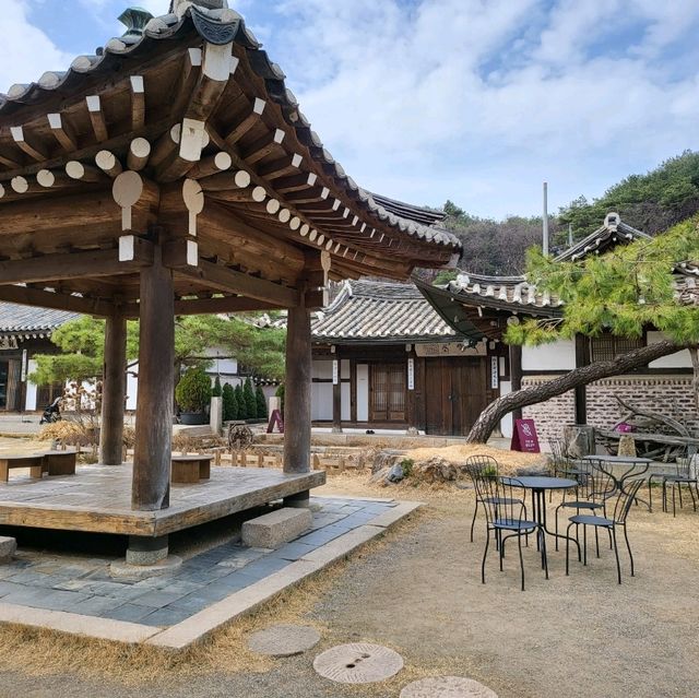 파주 마장호수 한옥카페 , 아티장 베이커스 🍞 - 라우겐 크로아상