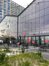 광안리 떠오르는 핫플 “밀락더마켓”