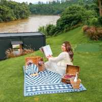 ที่พักติดริมแม่น้ำแคว The Tryst River Kwai