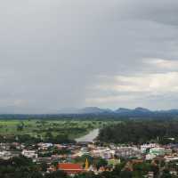 หนาวนี้ที่ อุทัยธานี ทำบุญไหว้พระวัดสังกัสรัตนคีรี