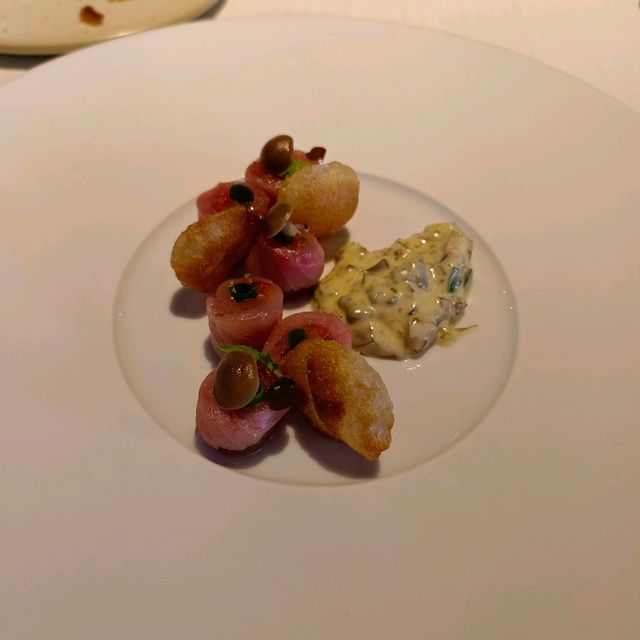 Taïrroir態芮，燈光美氣氛佳的米其林二星餐廳