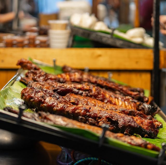 ตลาดโต้รุ่งหัวหิน จุดเช้คอิน กินเพลิน เดินเล่น