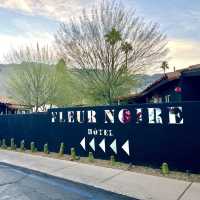 Fleur Noire Hotel โรงแรมบูติคใน Palm Spring, CA.