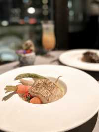 𓆰 Fine Dining with City Landscape