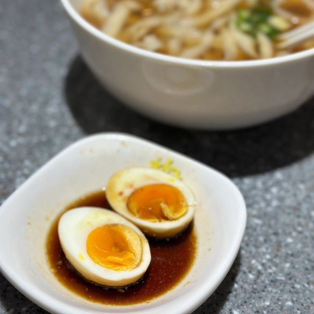 拾味正宗刀削麵館｜即席欣賞刀削麵工藝
