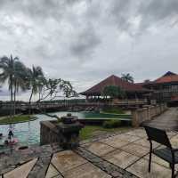 Awesome Sebana Cove Resort