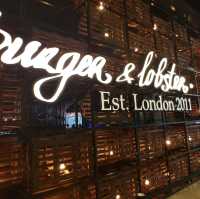 Chasing after Burger & Lobster at the Highlands