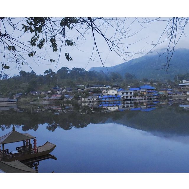 ลีไวน์ รักไทย รีสอร์ท – Lee Wine Ruk Thai Resort