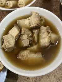 บักกุ๊ดเต๋ร้านดังของเมืองย่านถนนคนเดิน อร่อย 