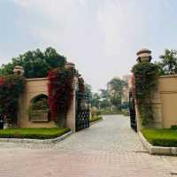 Best Hotel for Stay in Agra 