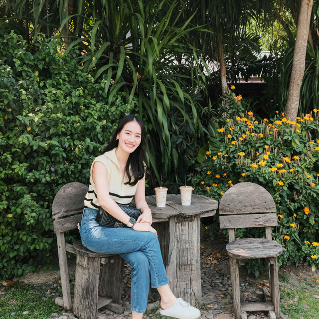 Lifehouse Cafe & Kitchen คาเฟ่กลางสวนฟิลโฮมมี่
